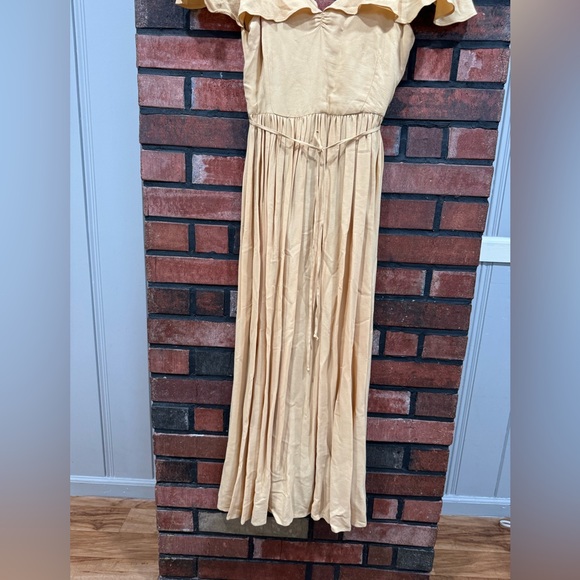 Christy Down Dress - Picture 10 of 13